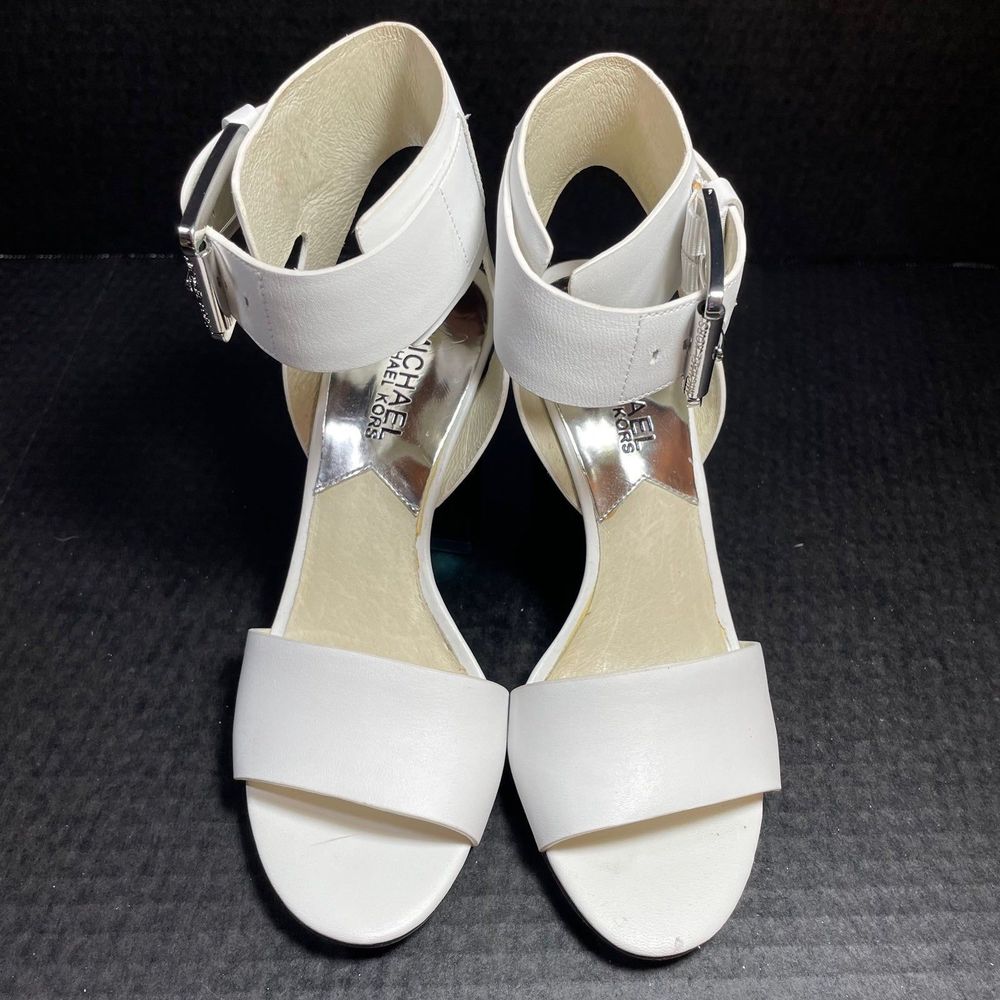 Michael Kors White Leather 4” heeled sandal 5.5M EUC WORN ONLY ONCE PRICE FIRM!! - Picture 3 of 13